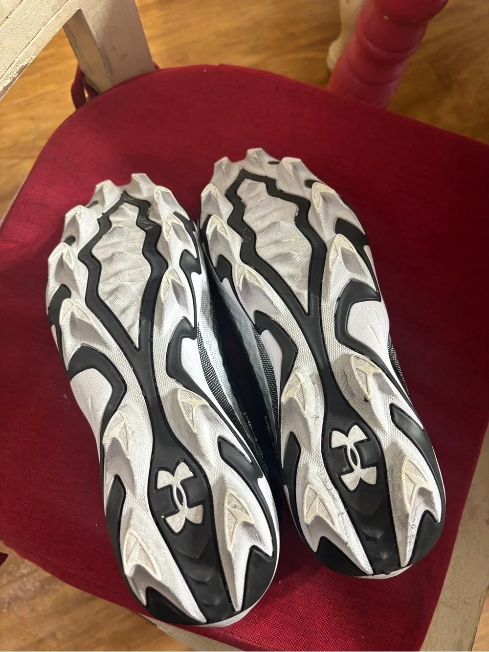 Under Armour Black and White Gradient Athletic Basketball Shoes